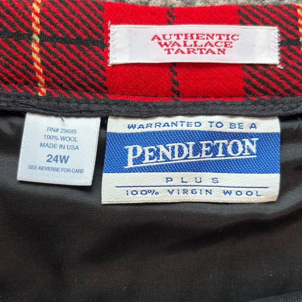 VTG NWT Pendleton Red and Black‎ Plaid Skirt Women’s Size 24W - Picture 3 of 7